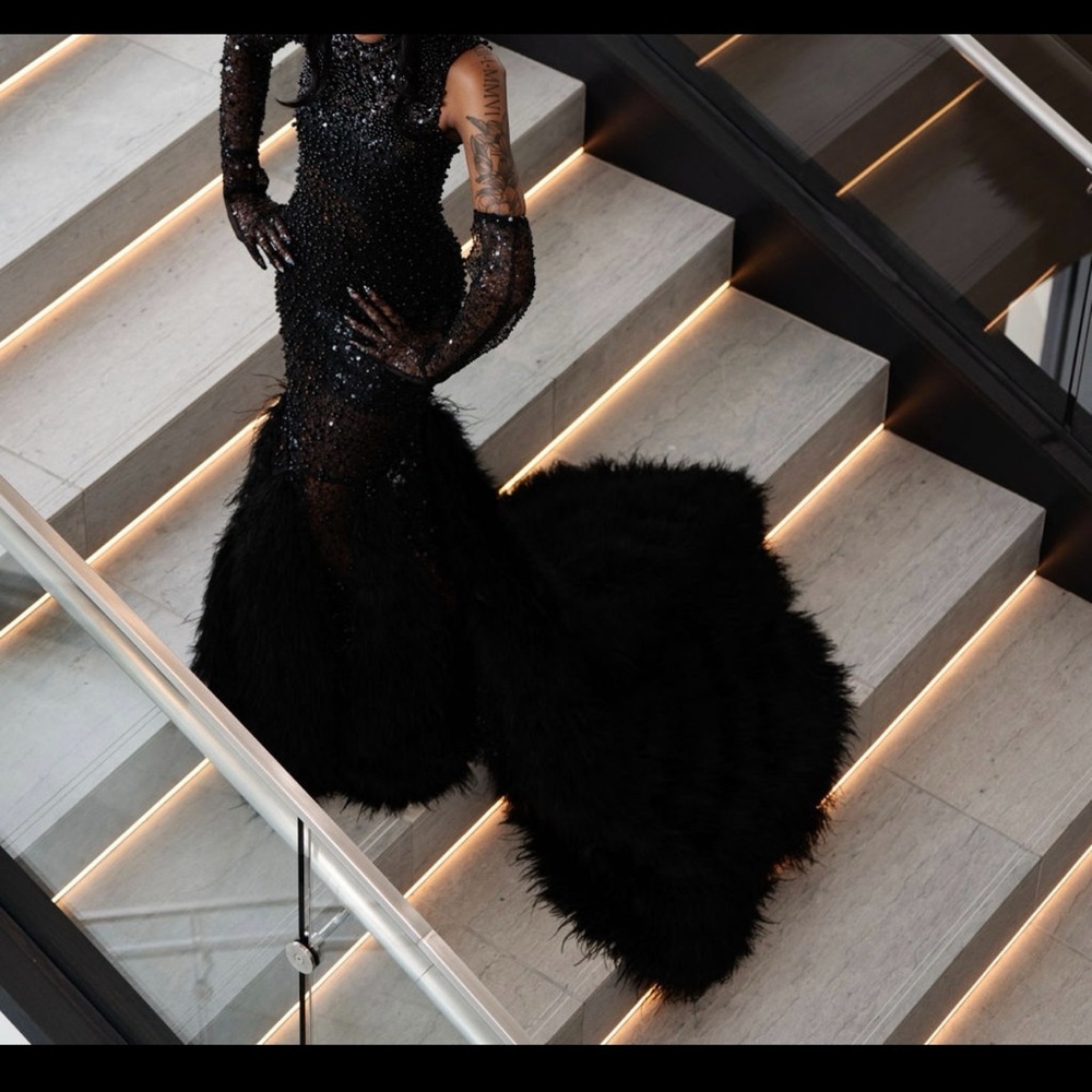 Elegant Prom Gown with Feathered Train